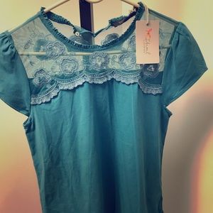 Women’s top